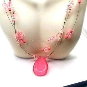 wired layered pink beaded stone Dangle Adustible necklace and earrings set.